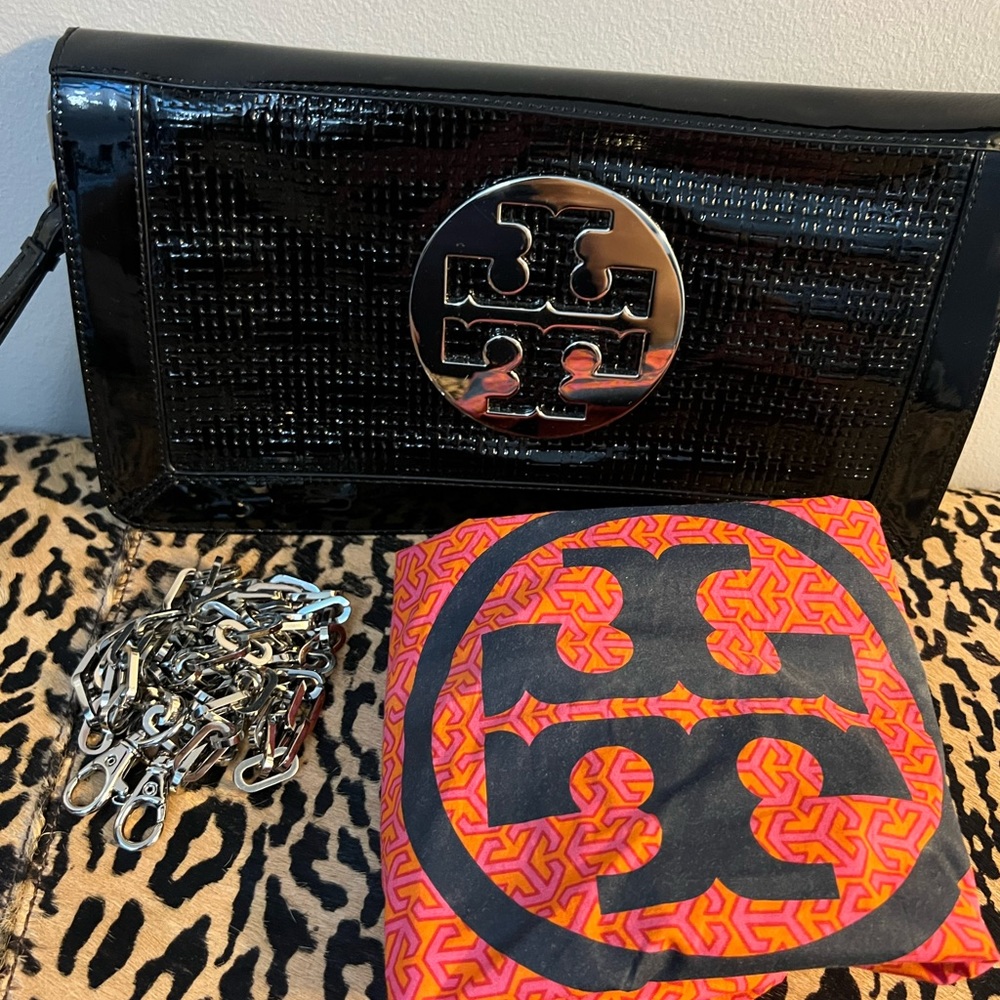 Tory Burch Clutch - Crossbody in Immaculate condition